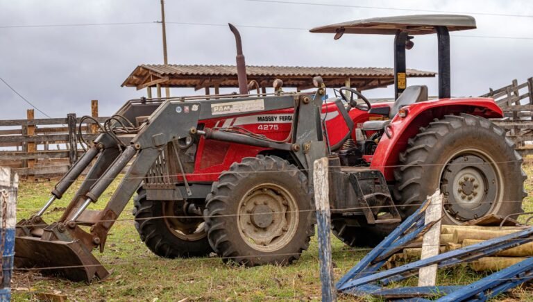 How to Check Hydraulic Fluid on Massey Ferguson Tractor