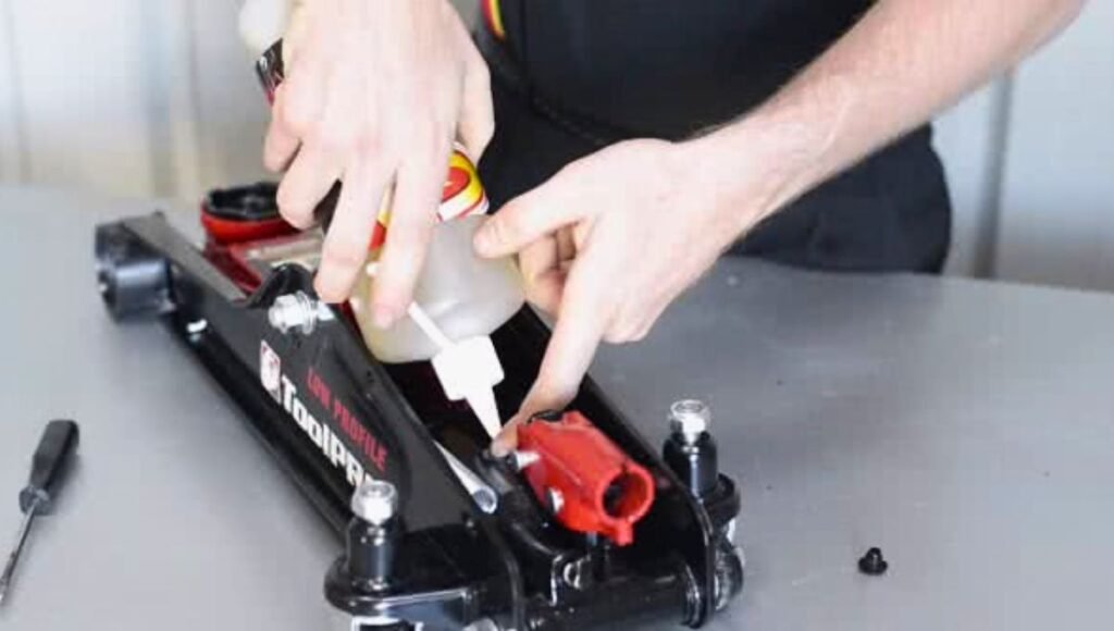 Can I Use Brake Fluid in a Hydraulic Jack