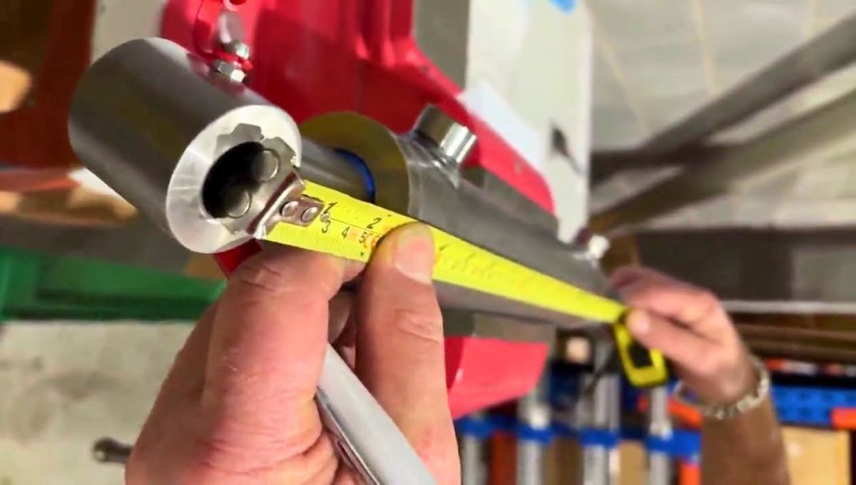 How to Measure a Hydraulic Cylinder